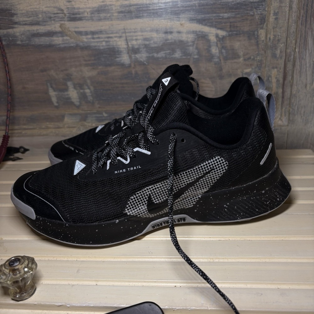 Nike Juniper Trail 3 Lightweight Women's Size 9 Black Gray Running Shoes EUC - Picture 3 of 9